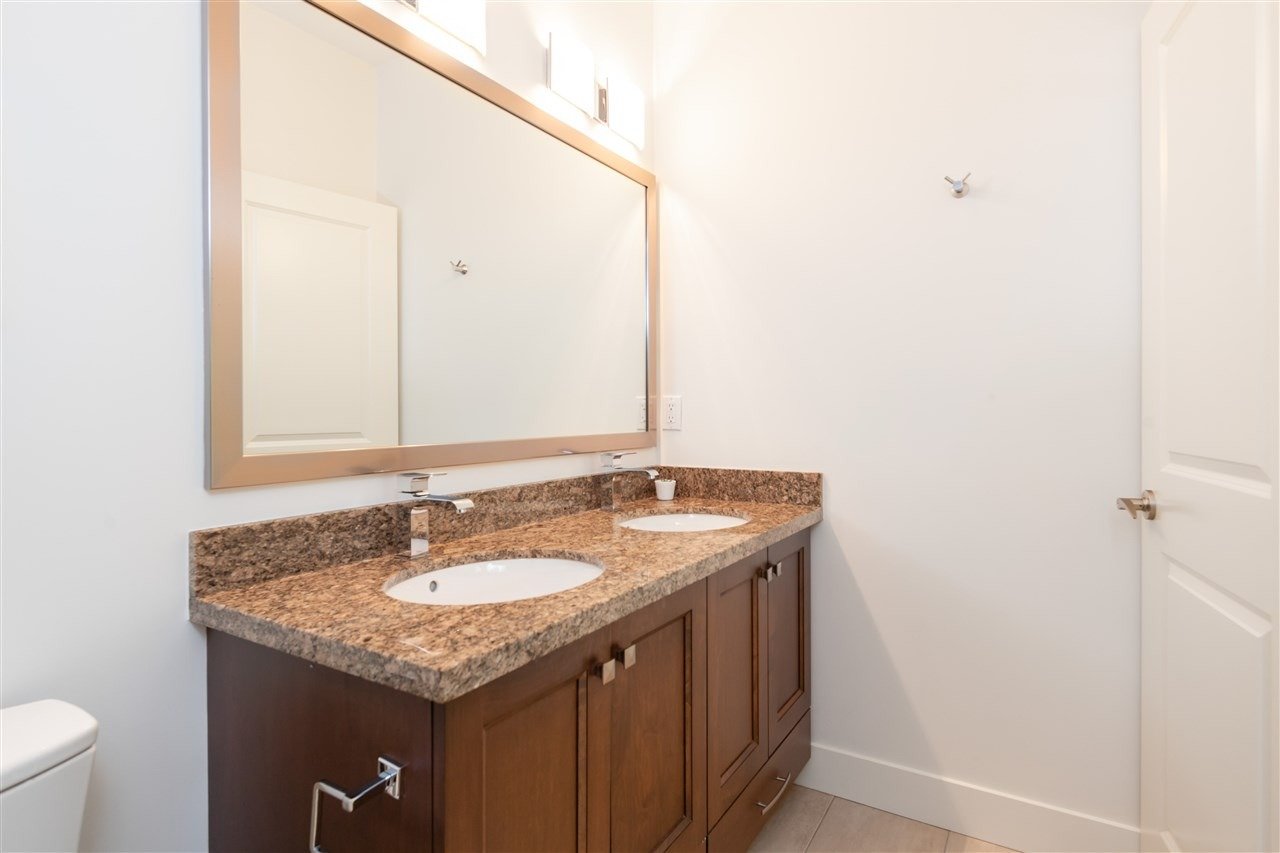 897 Premier St, #17