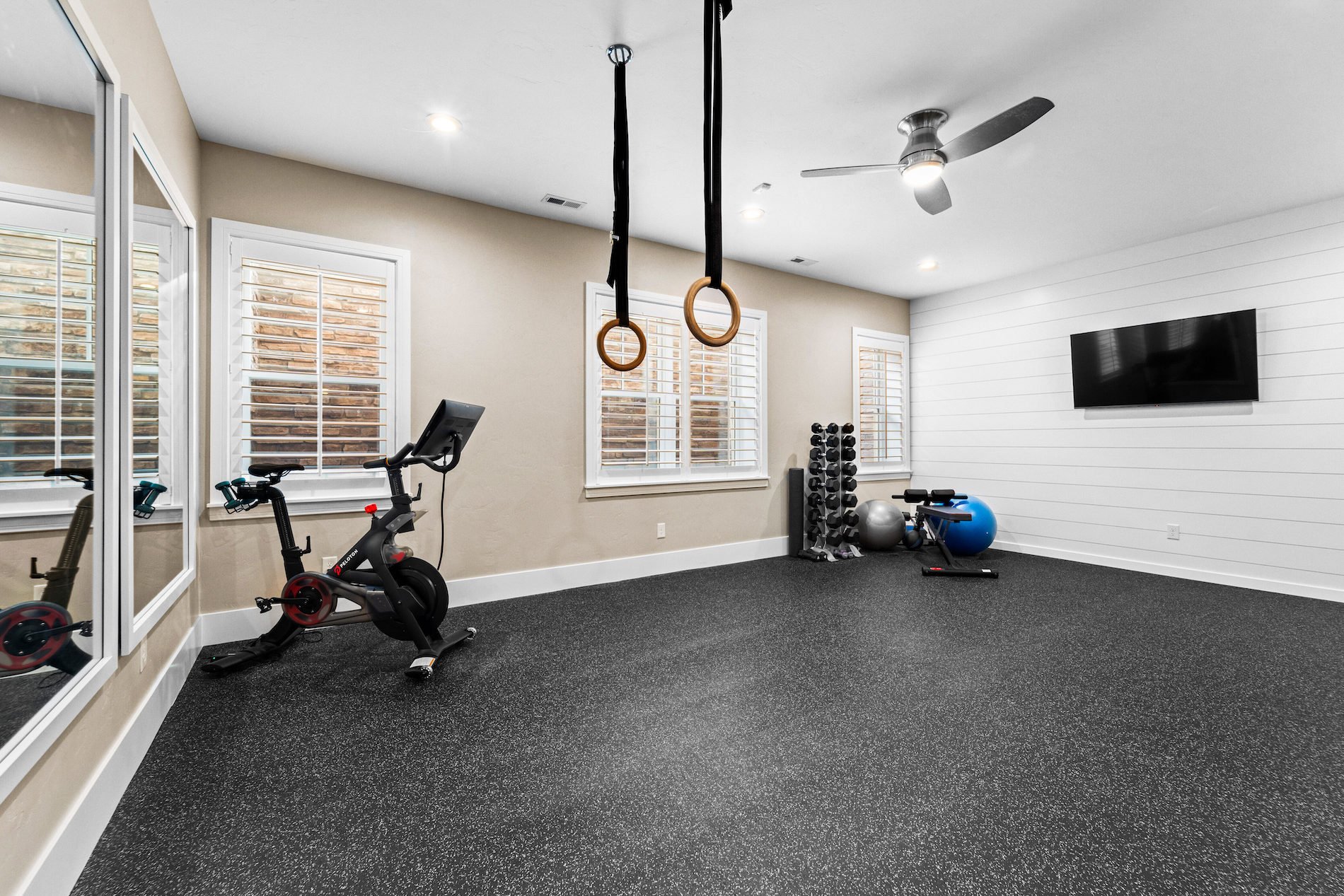 117 Flowerburst Way
