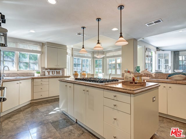 2097 Deer Run Ln
