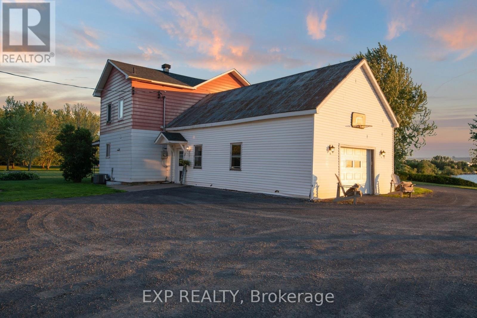 1178 BAY ROAD