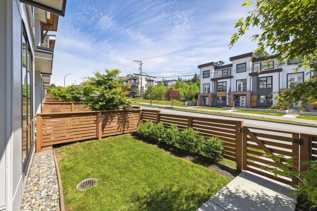 23183 136 Ave, #8