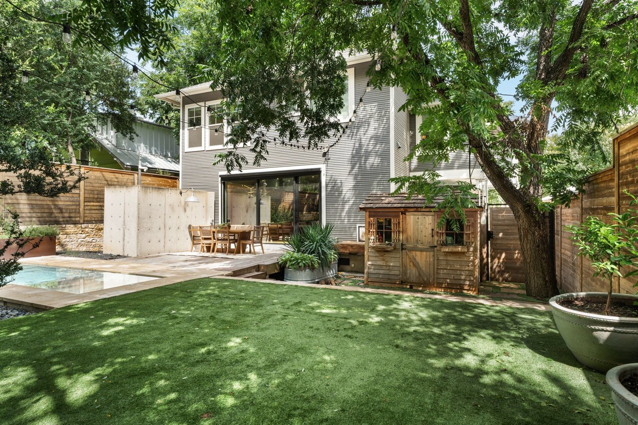 802 Blanco St