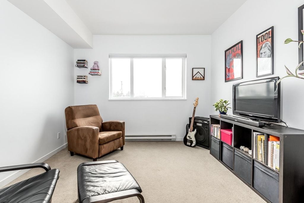 40437 Tantalus Rd, #201