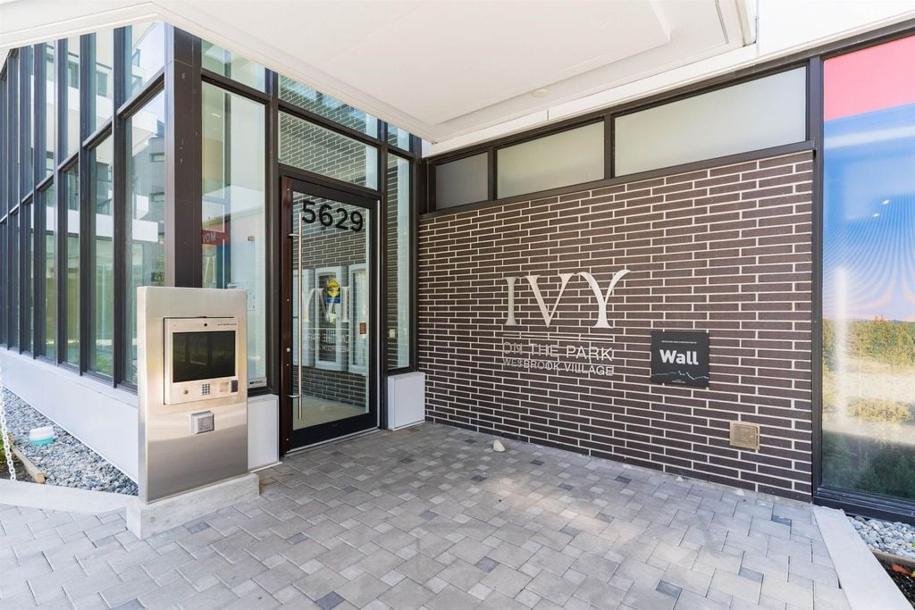 5629 Birney Ave, #1805