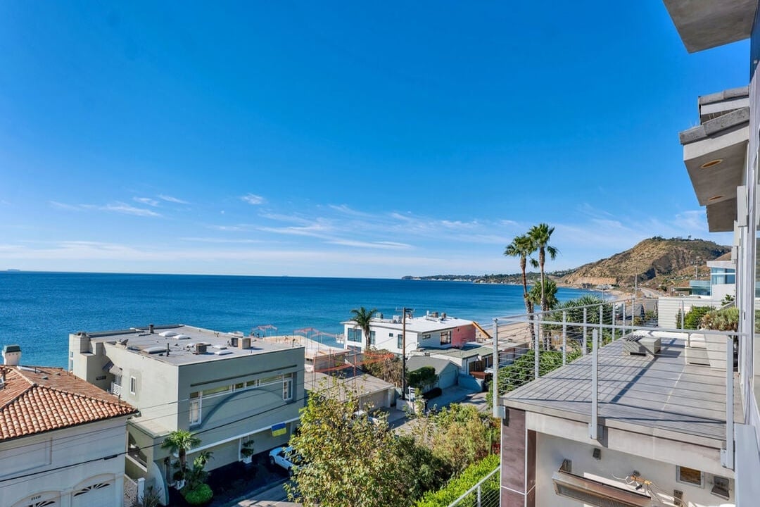Atlas Heights, Malibu Rd, 90265