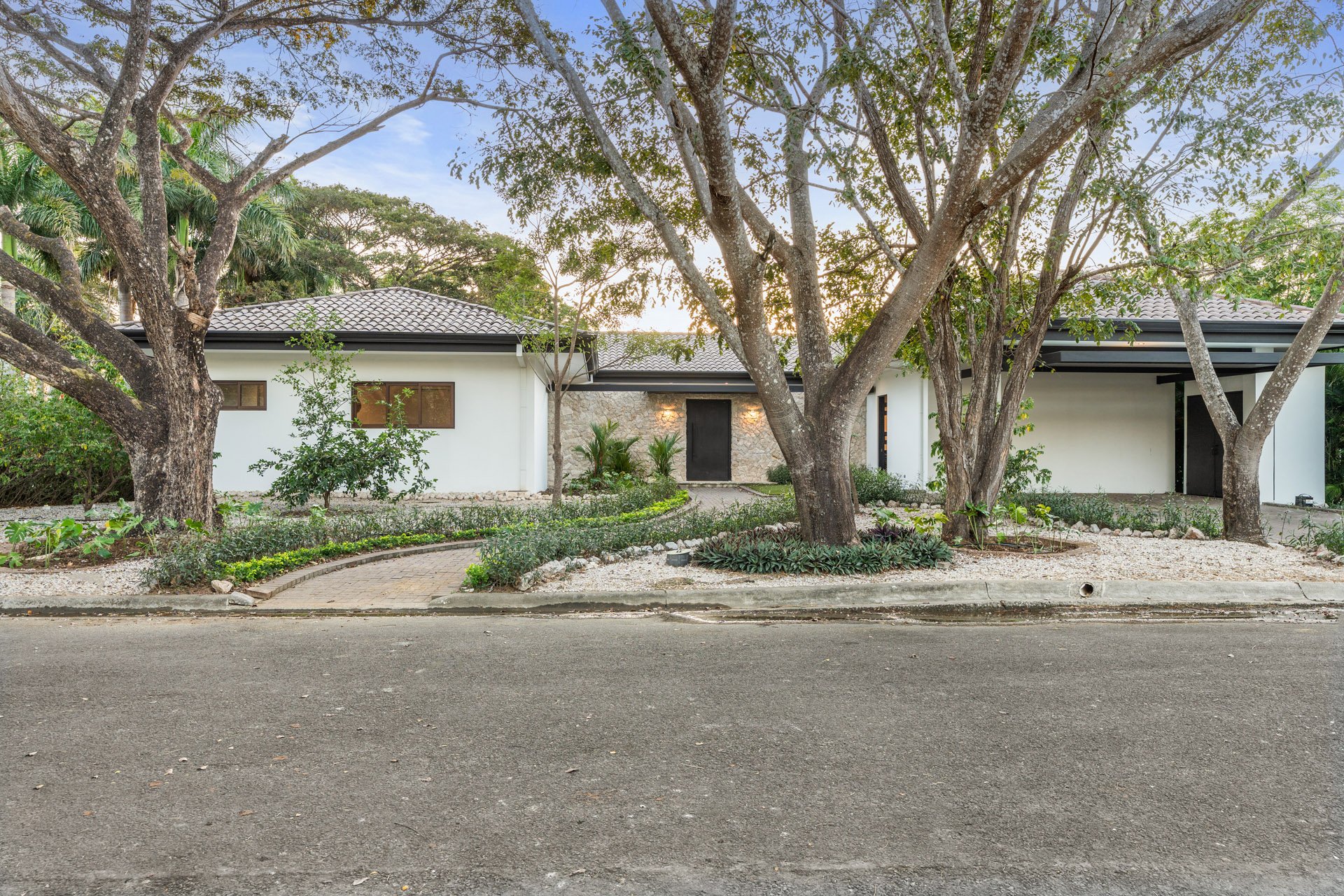 The Tides | A Luxury Coastal Retreat in Hacienda Pinilla
