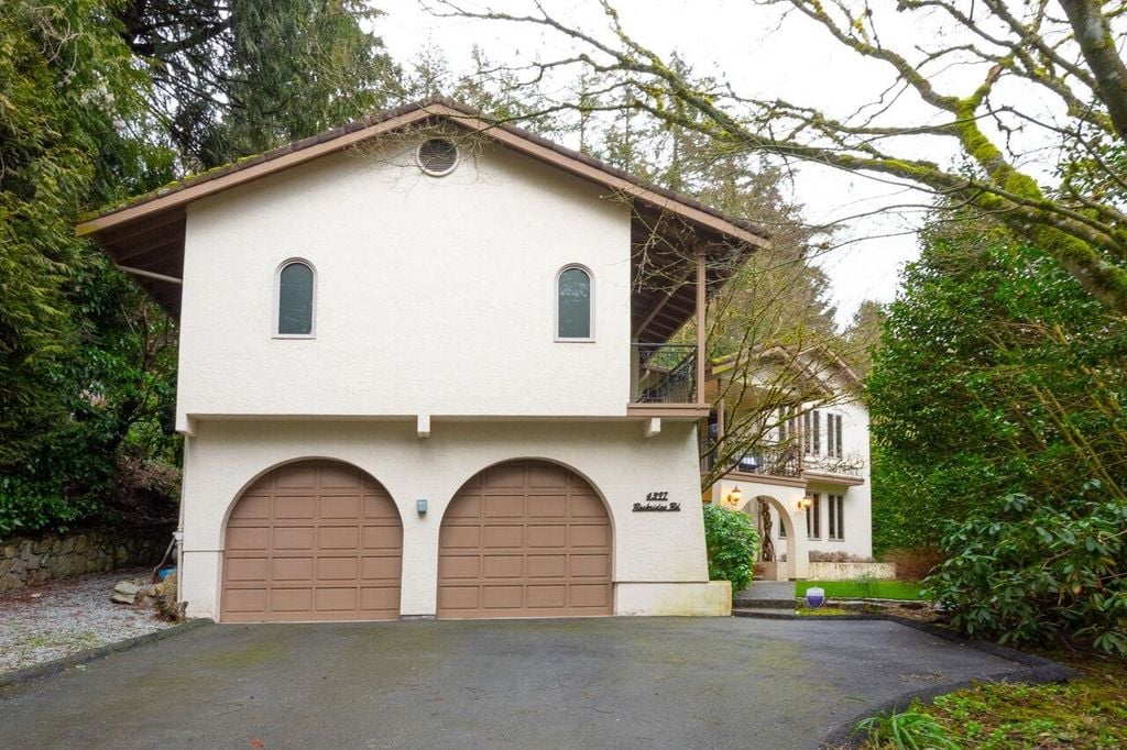 4397 Rockridge Rd