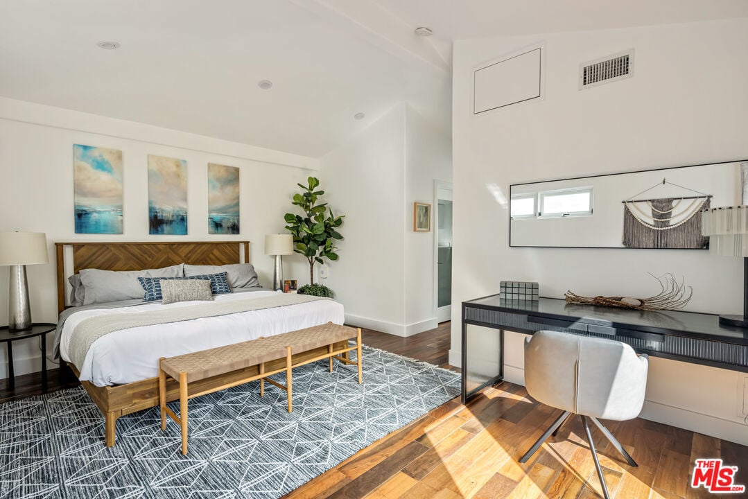 Wonderland Park Ave, 90046