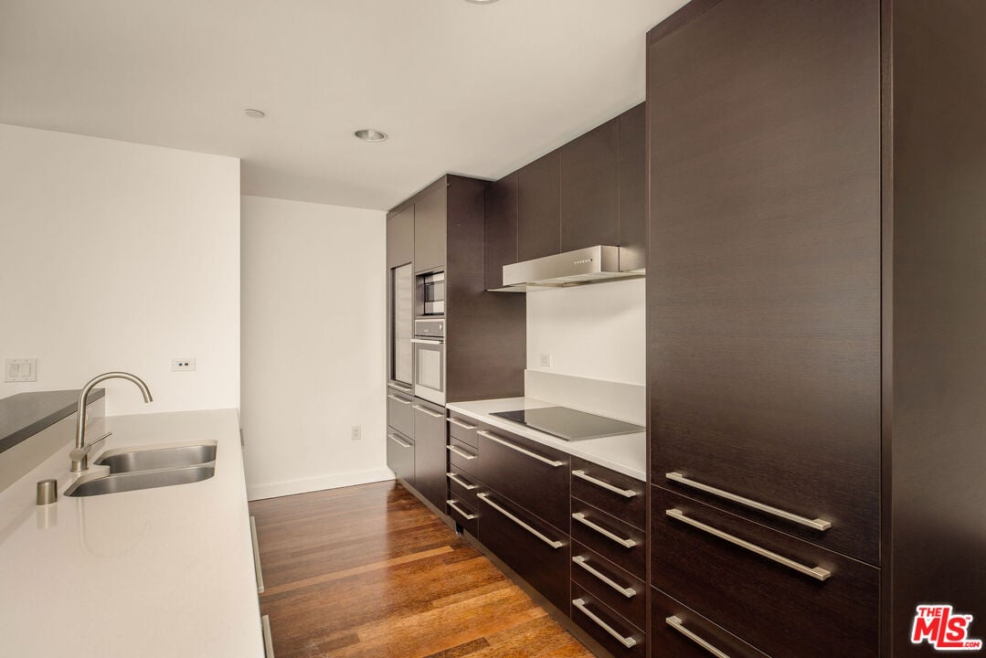 6250 Hollywood Blvd, #10J