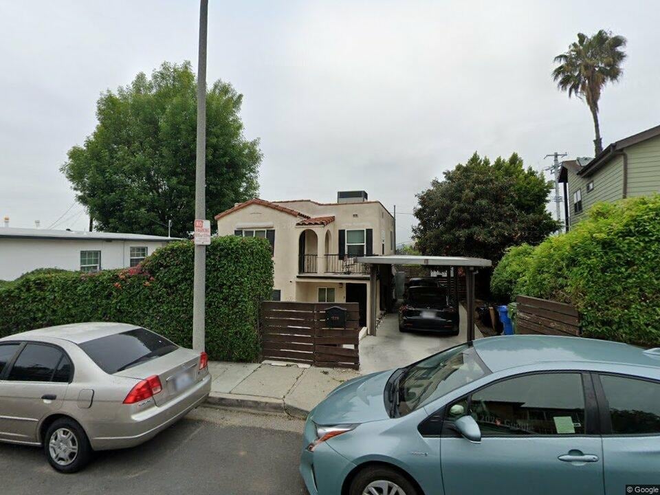 1229 N Stone St