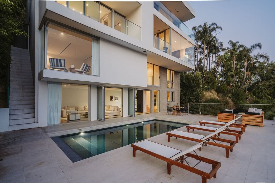 Nova Estate, Sunset Plaza Dr, 90069