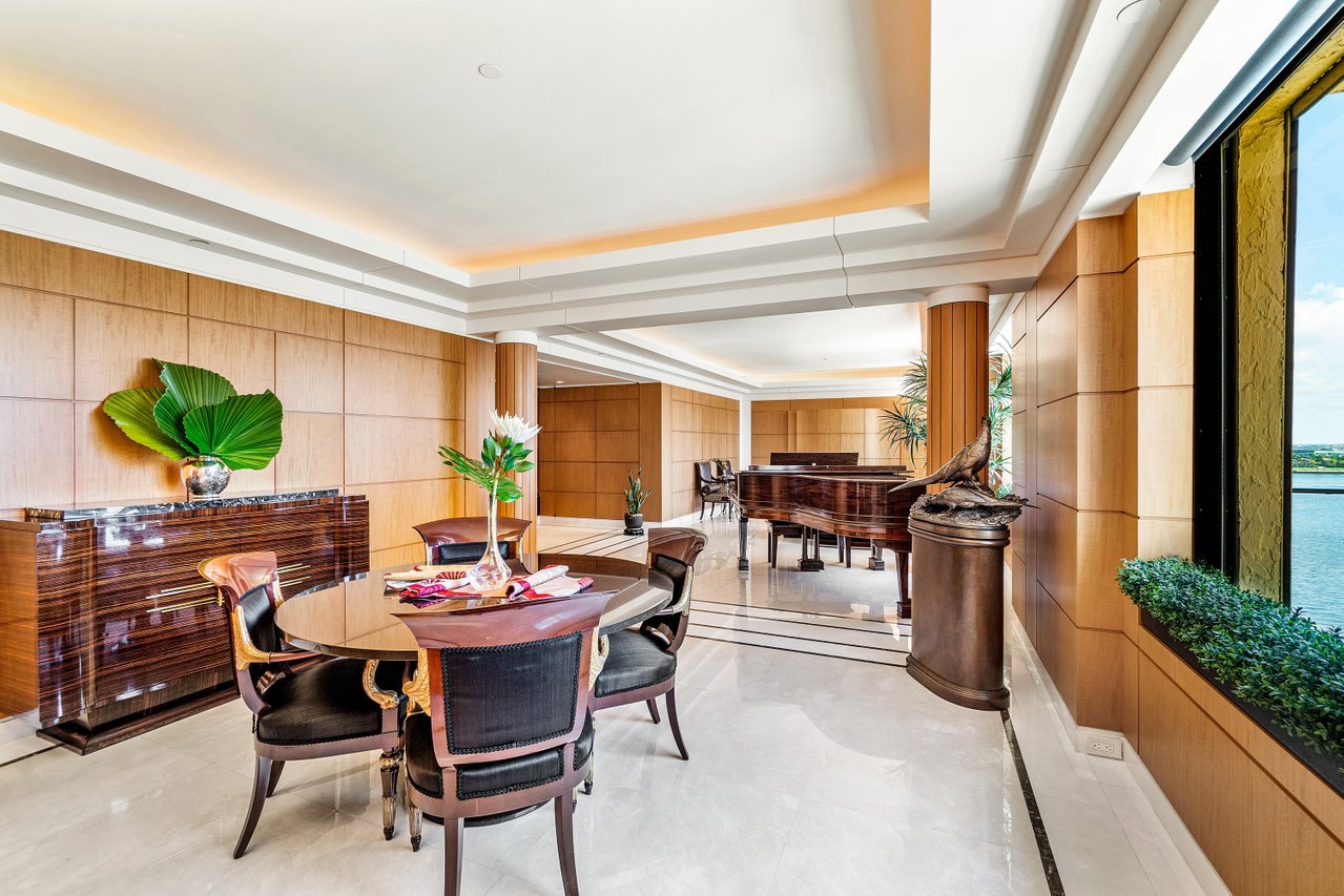 150 Bradley Pl APT 712