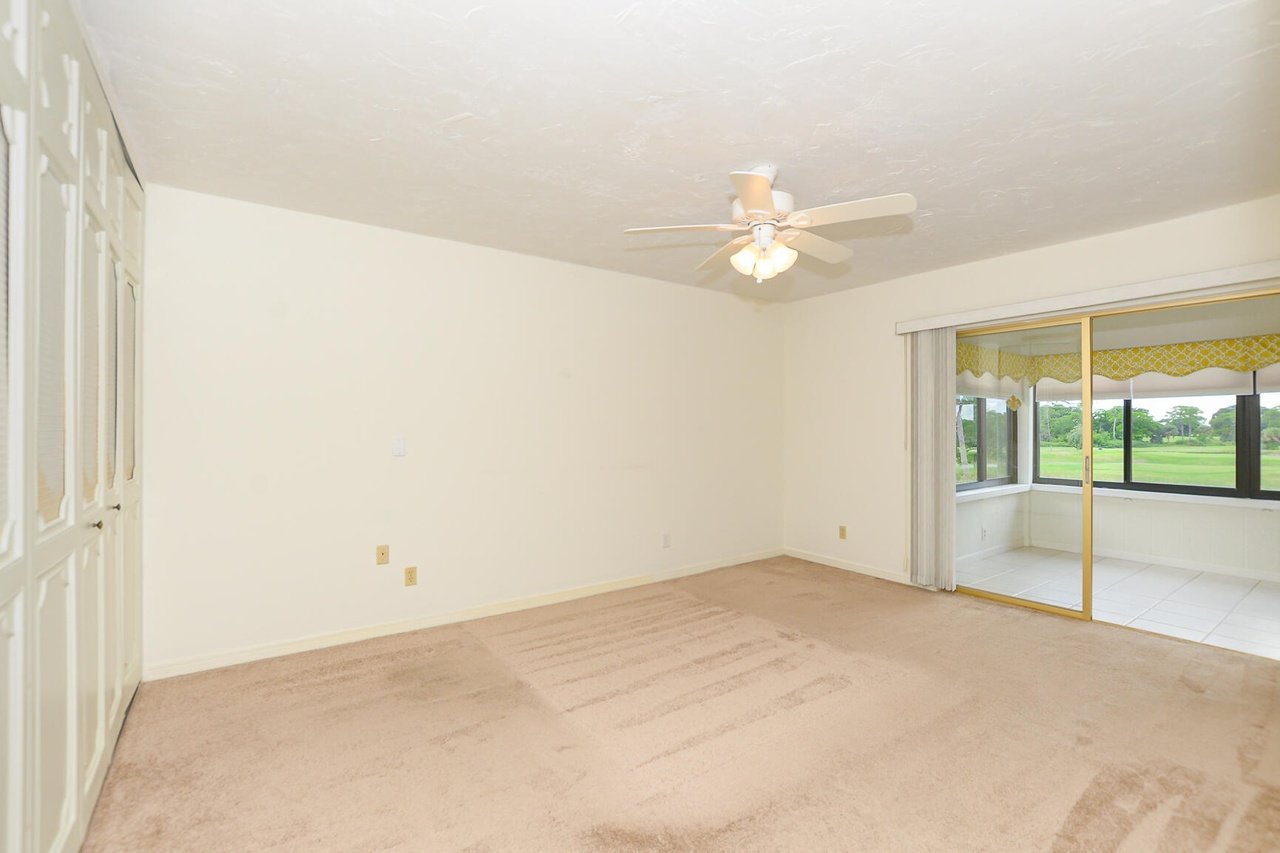 1800 SE Saint Lucie Blvd, #9-305