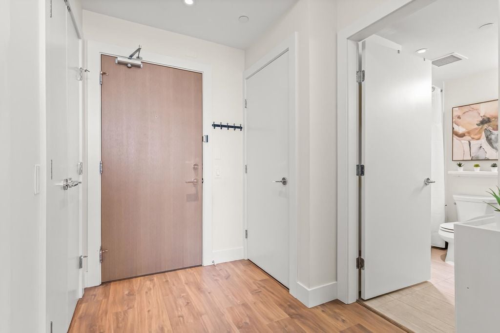 258 Nelson's Ct, #312