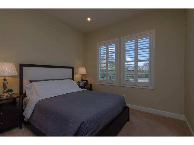 340 Mansfield Dr