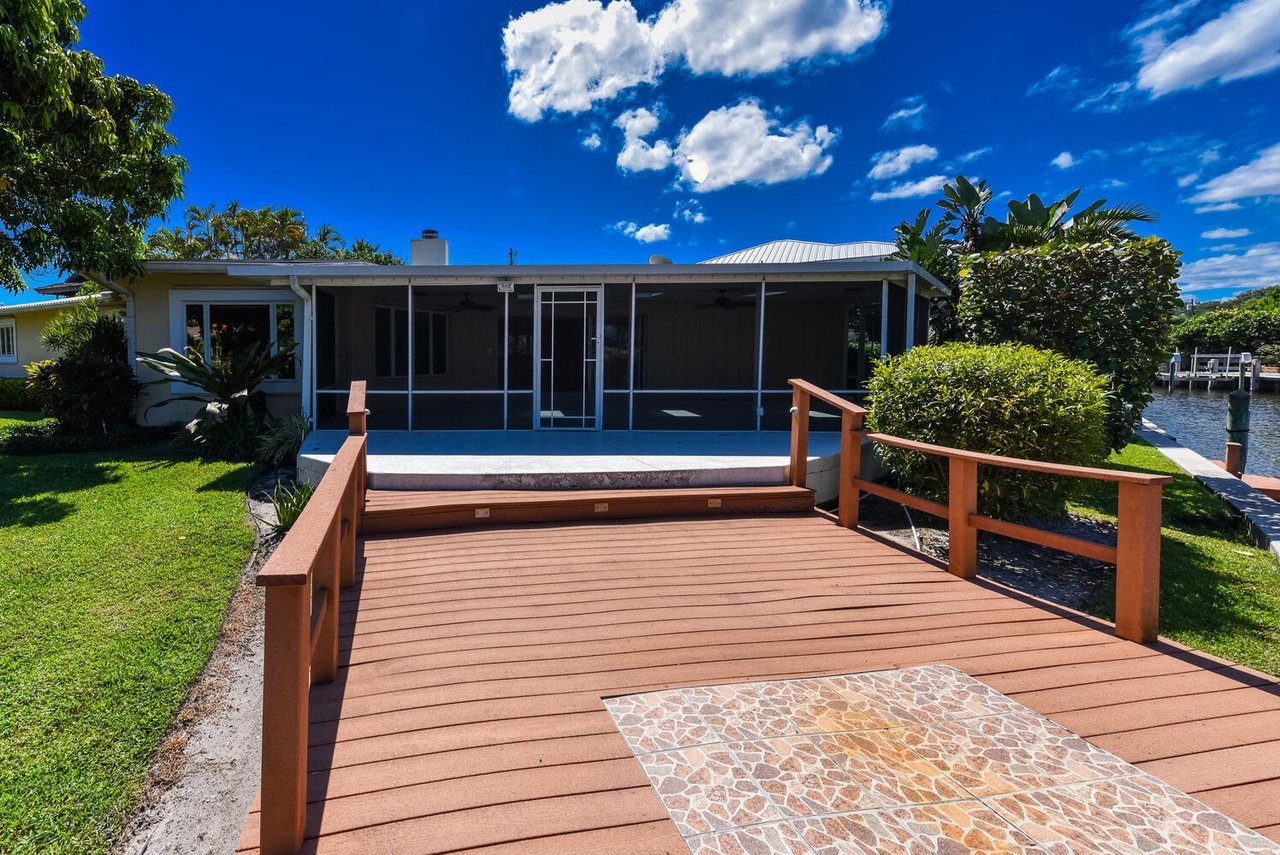 14095 Port Cir