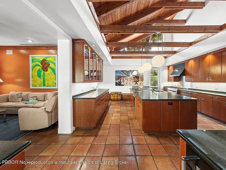 6 La Costa Way