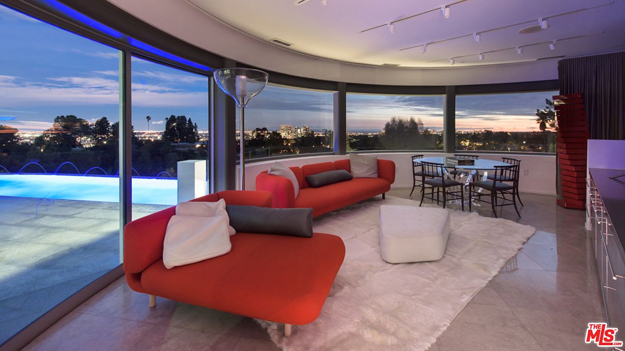 Estate Opulent