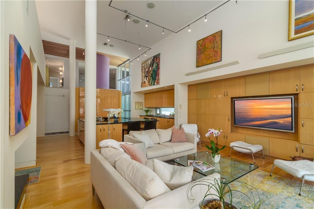 Iconic Contemporary Home in Lido Shores