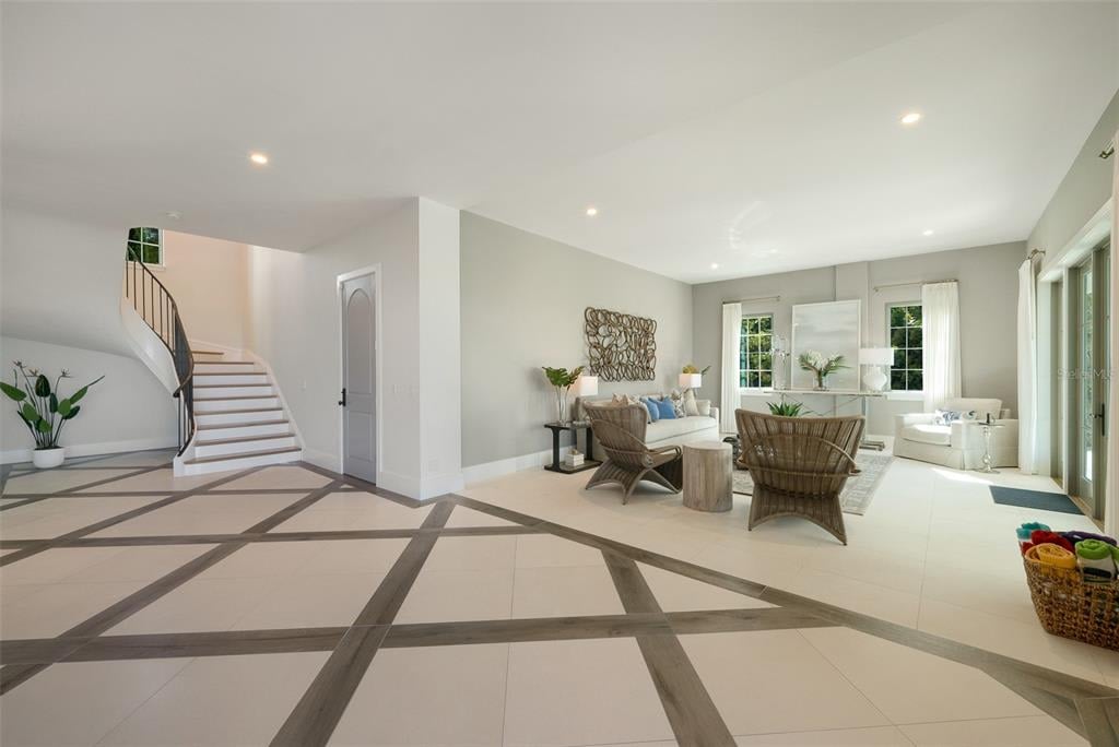 100 Beach Ave, Anna Maria