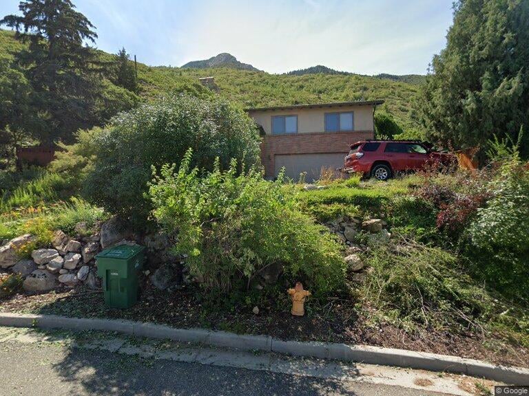 4693 S Ledgemont Dr
