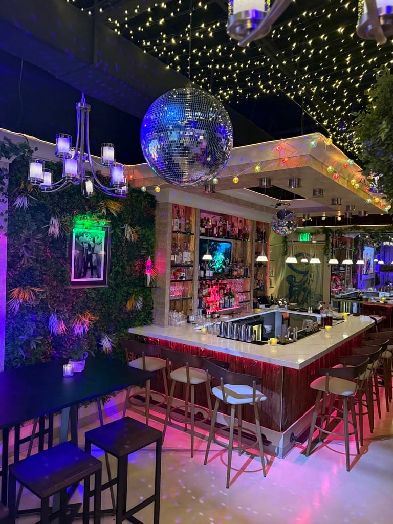 Queen Jayne's Lounge