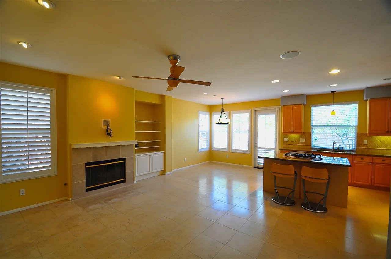 15851 Caminito Cantaras