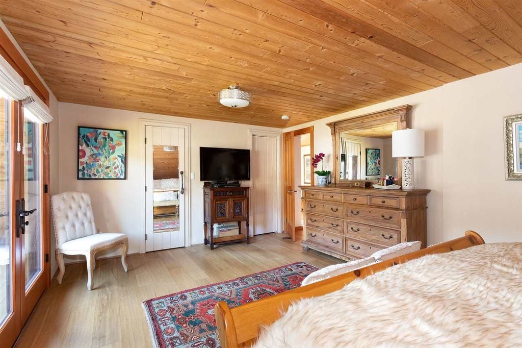 41379 Dryden Rd