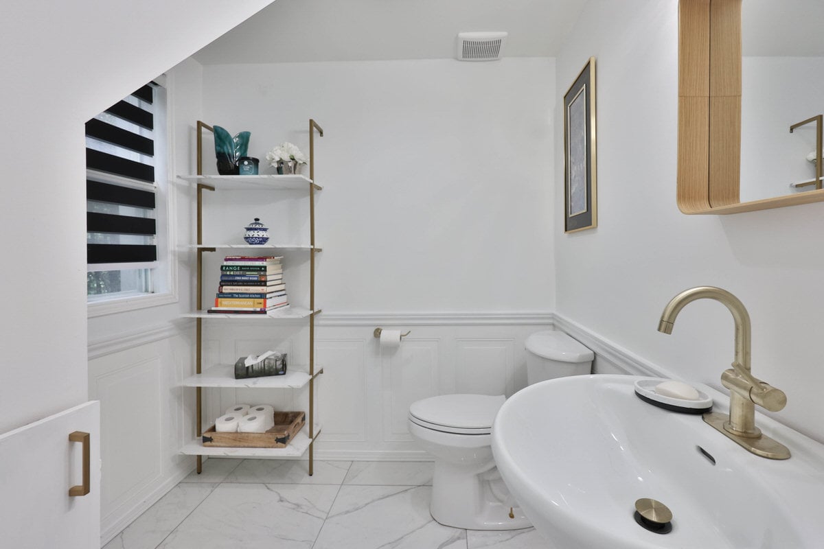 708 Montbeck Cres