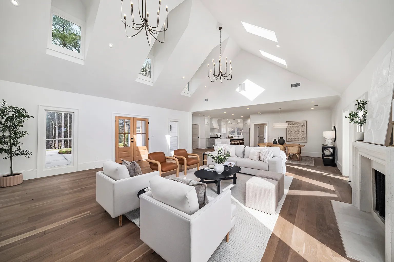 15445 Thorntree Run