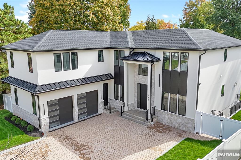 Discover the Allure of New Construction Luxury Homes in Paramus, NJ