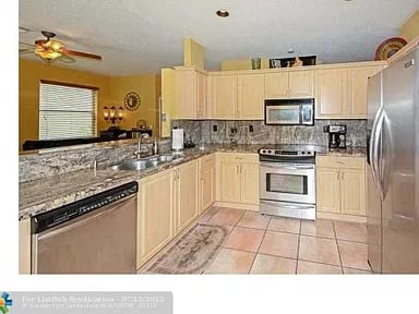 5297 NW 112th Ter