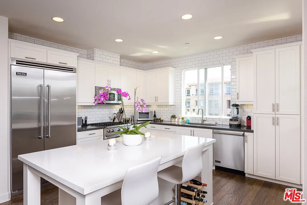 12875 Runway Rd, Apt 5