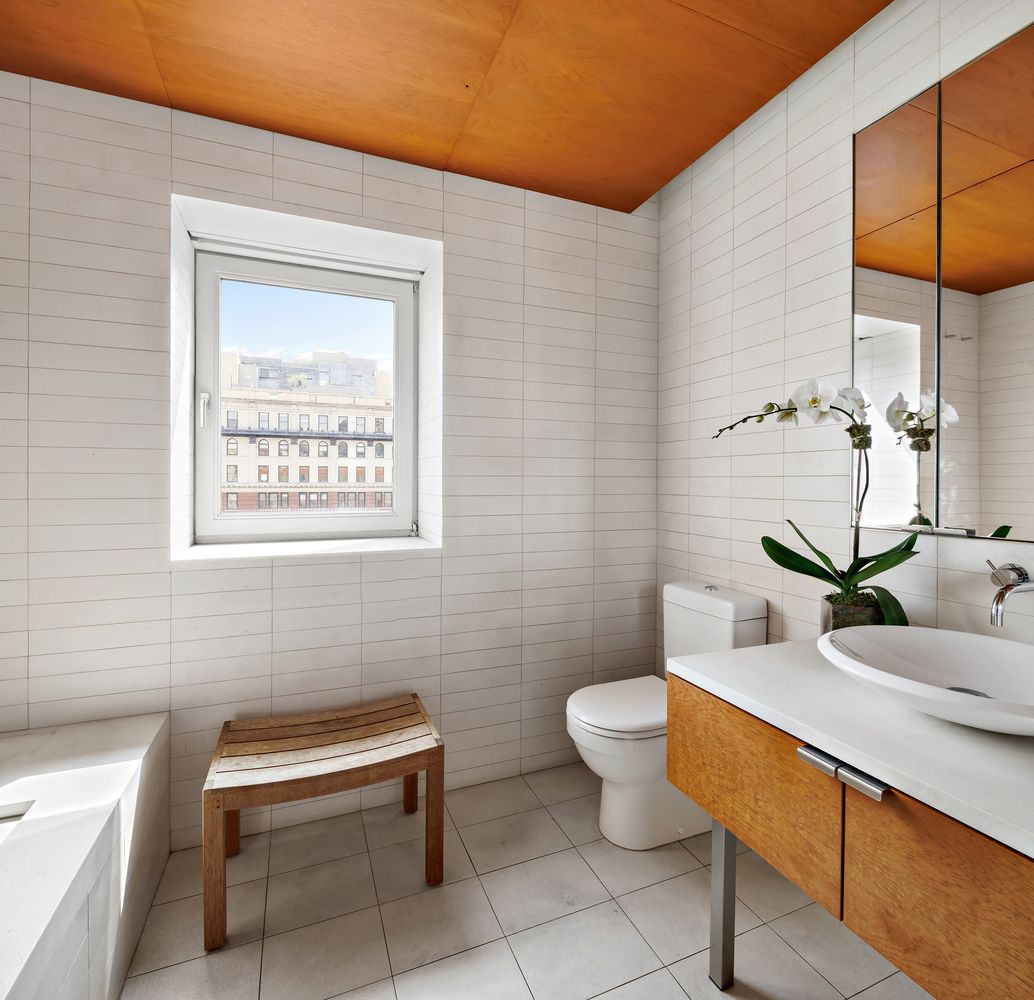 682 Broadway, #10