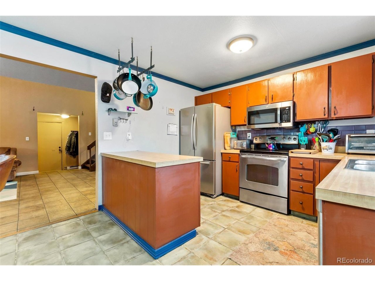 983 S Richfield Wy