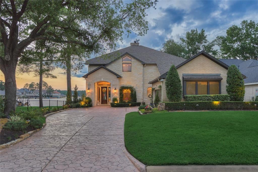 61 Sarasota Cir N