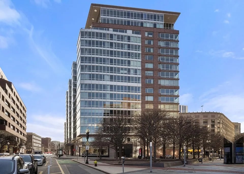 1 Charles St S Unit 8B