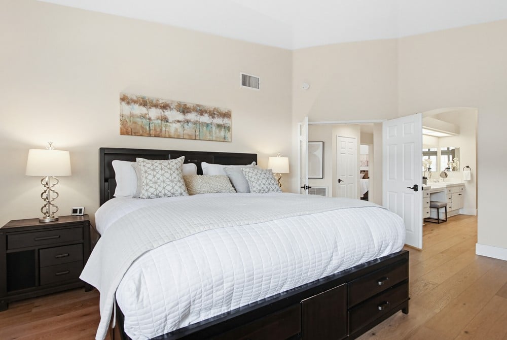 28782 Vista Valley Dr