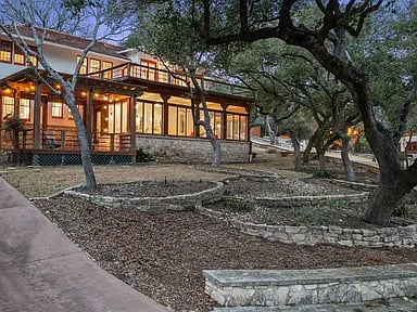 5242 McCormick Mountain Dr E