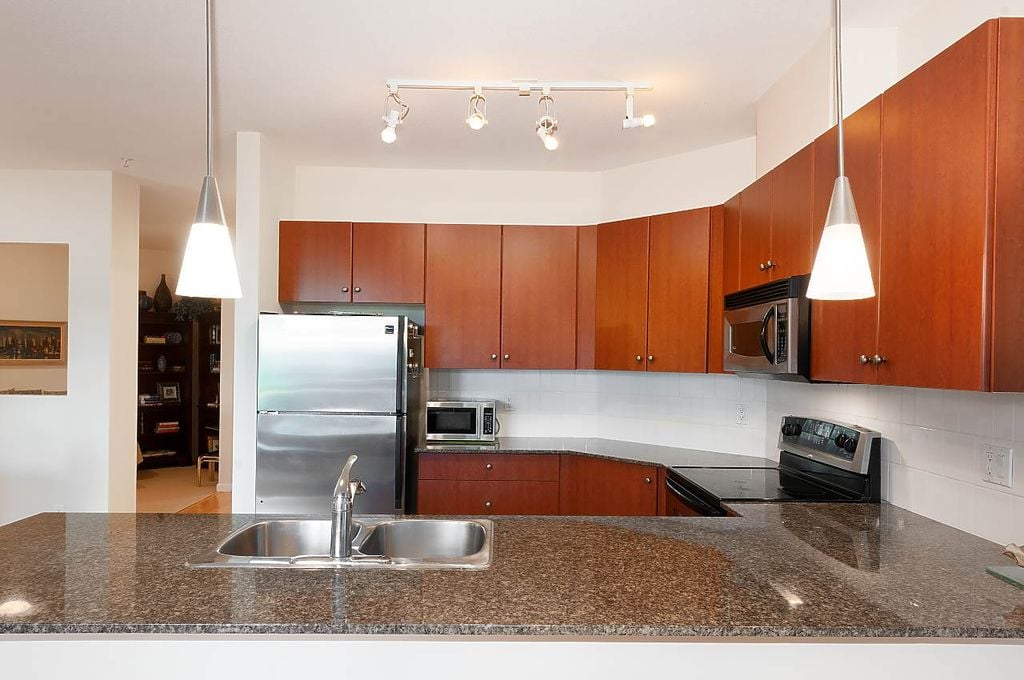 10180 153 St, #333
