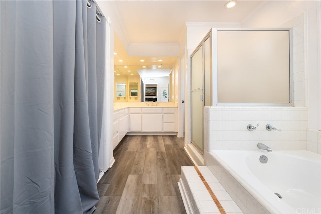 28601 Avenida Del Caballo