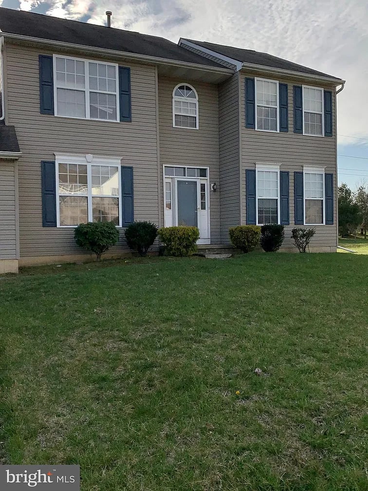 264 Wycombe Dr