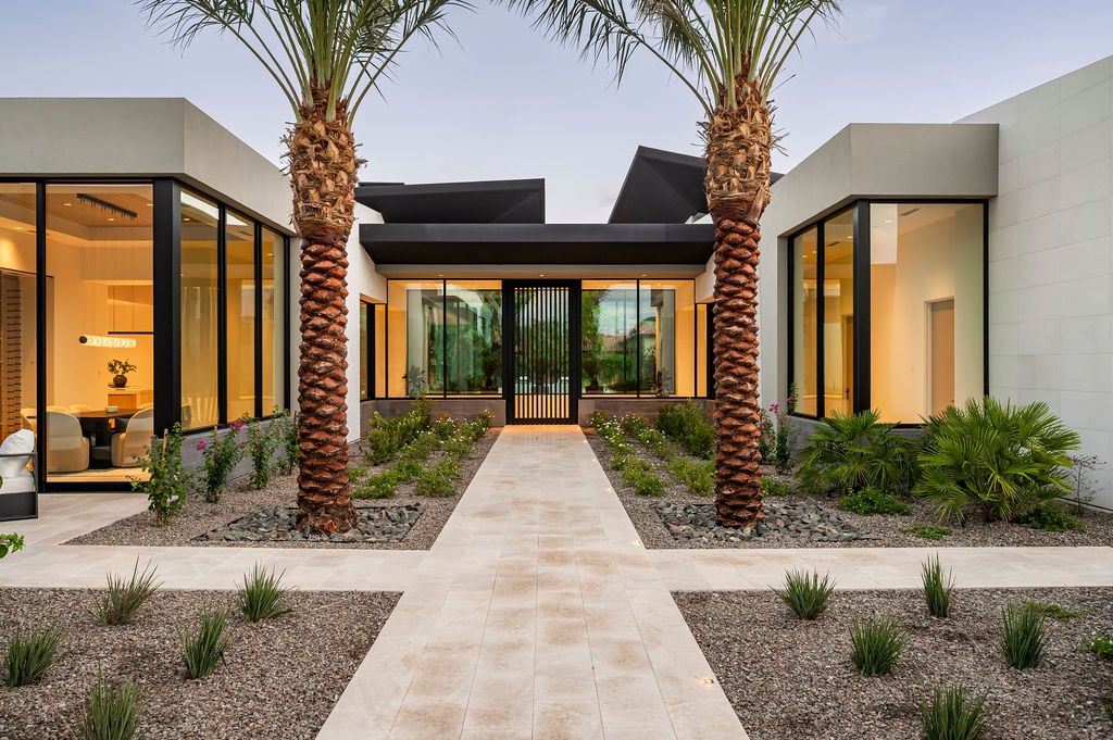 New construction luxury modern home in Paradise Valley, Arizona