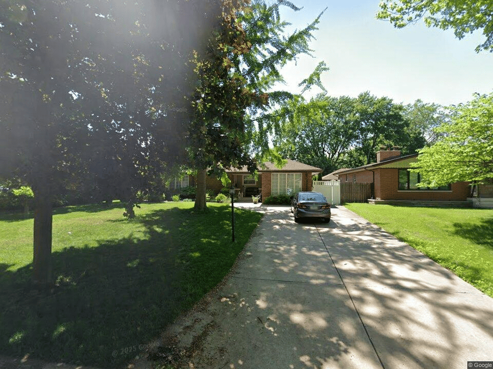 8428 Parkview Ave