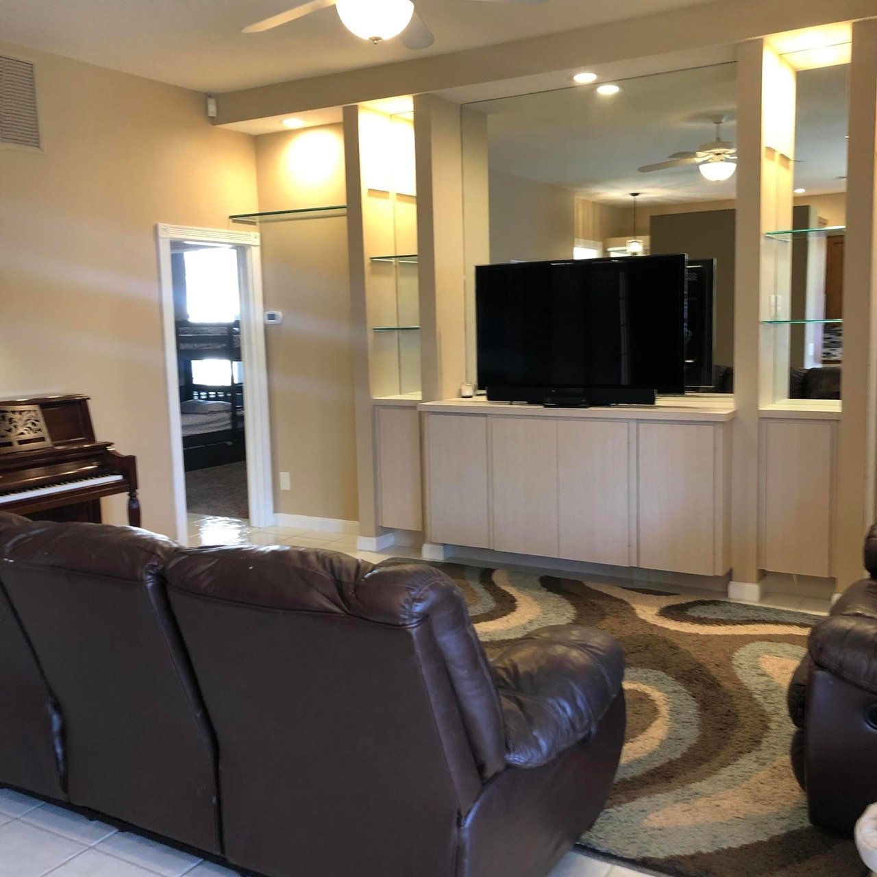 2015 Bedford Dr