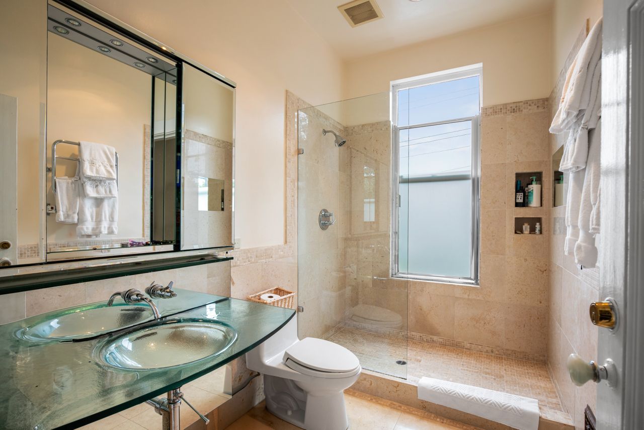 2546 Jackson Street San Francisco, CA 94115
