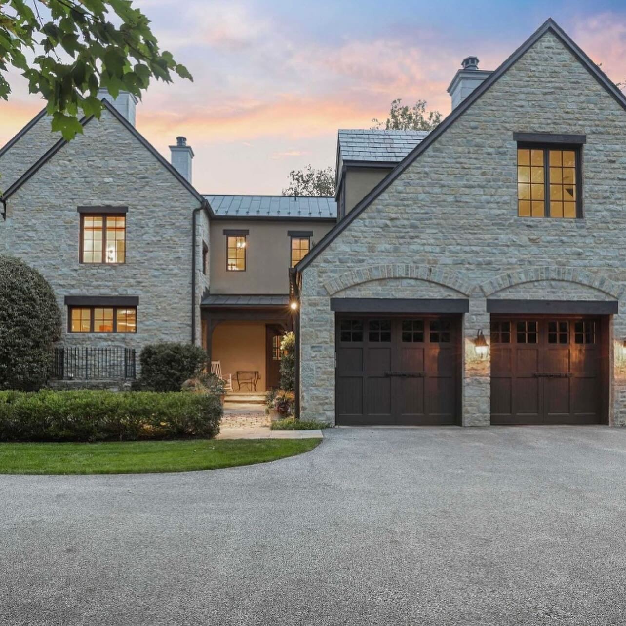 9 Saddlebrook Lane
