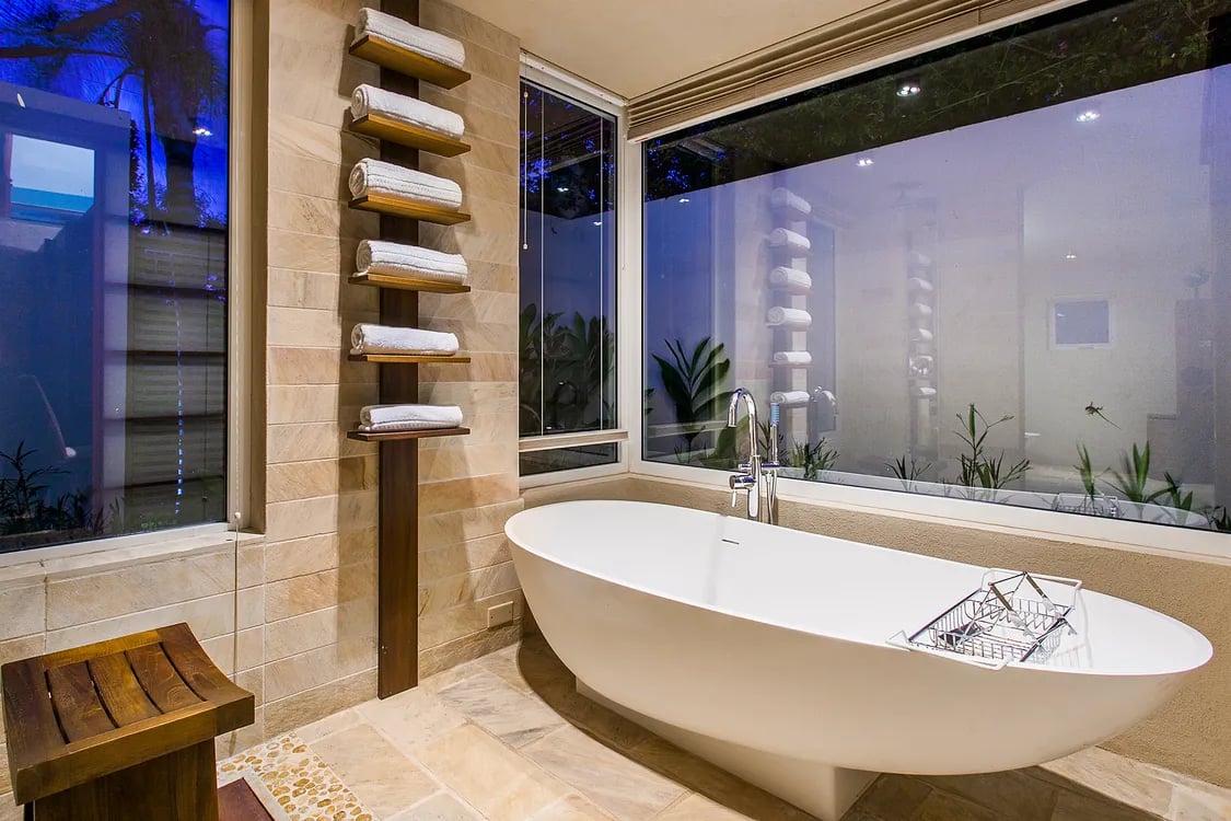 Ce blue Villa