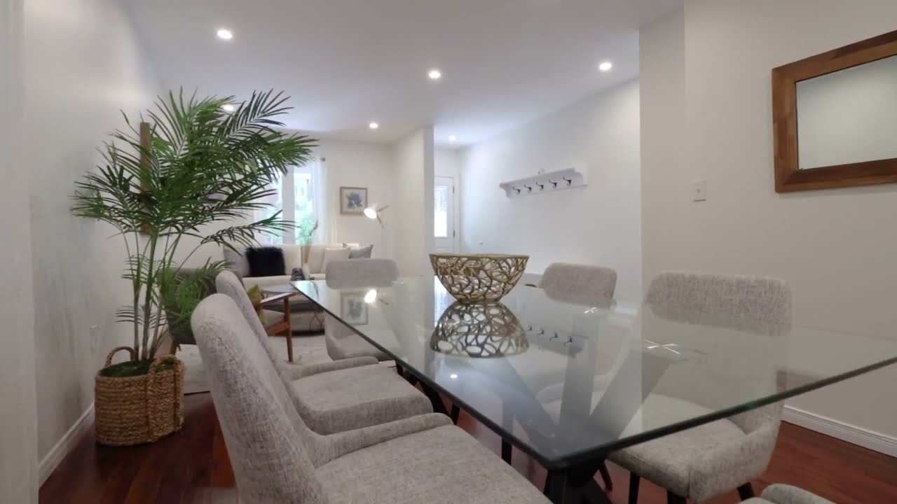 28 Mountnoel Avenue, Toronto