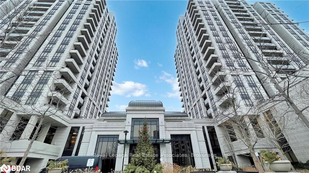 PH IN NORTH YORK'S MOST DESIRABLE NEIGHBOURHOODS